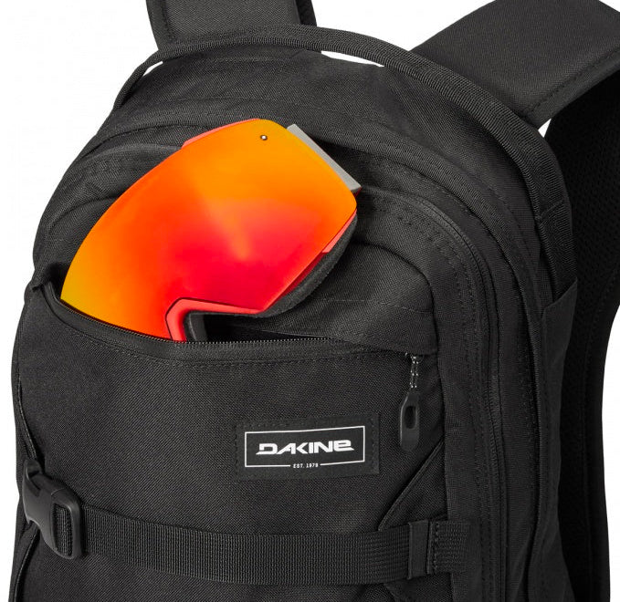 DAKINE MISSION 25L BACKPACK SKATEBOARD SNOWBOARD