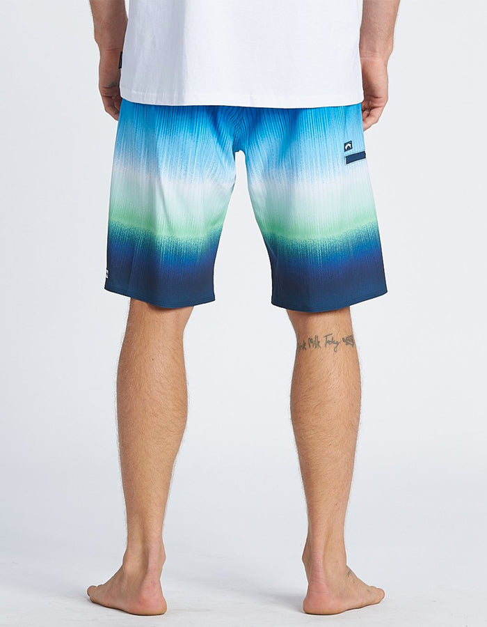  BILLABONG BOARDSHORTS FLUID AIRLITE PERFORMANCE NEO GREEN 20"