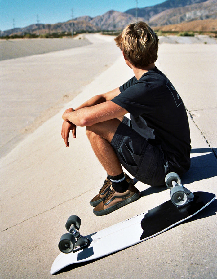 Carver™ CARVER BLACK TIP 32,5'' SURFSKATE COMPLETE