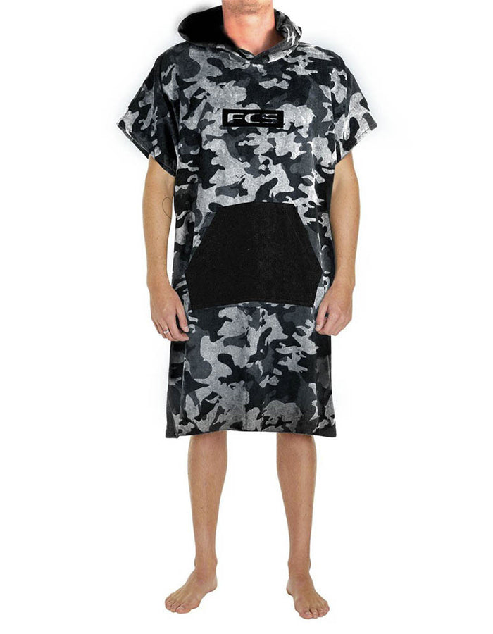  FCS TOWEL PONCHO ADULT CAMO BLACK