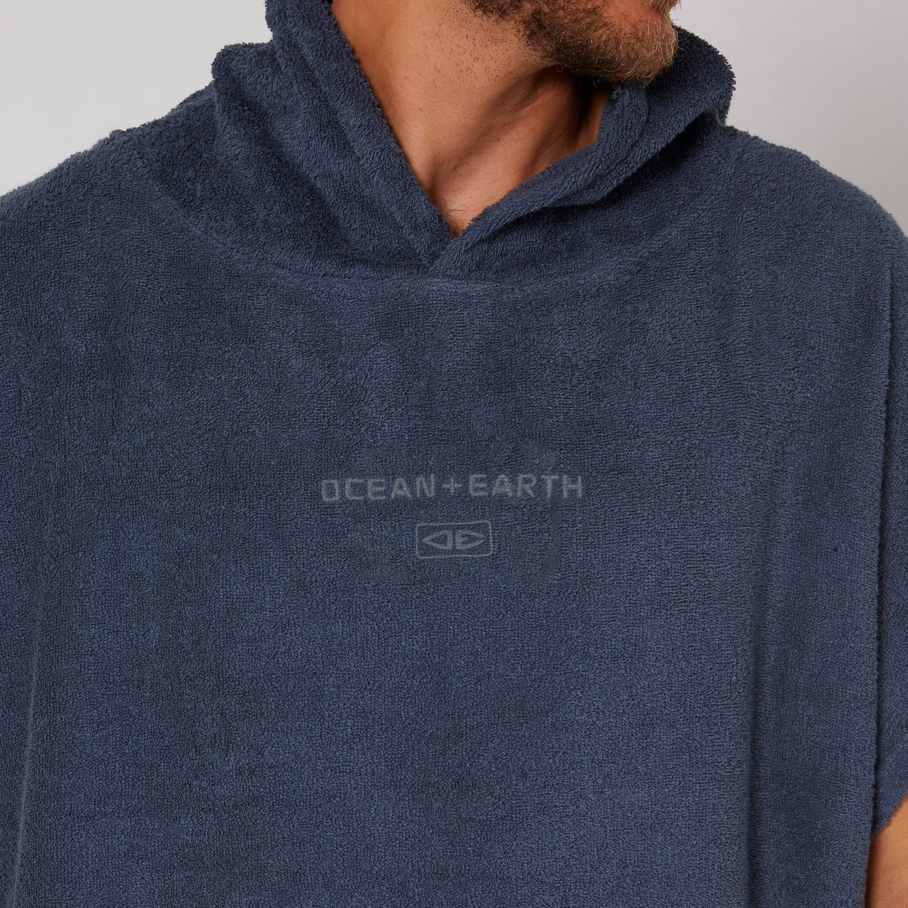  OCEAN & EARTH MENS TERRY HOODED PONCHO NAVY