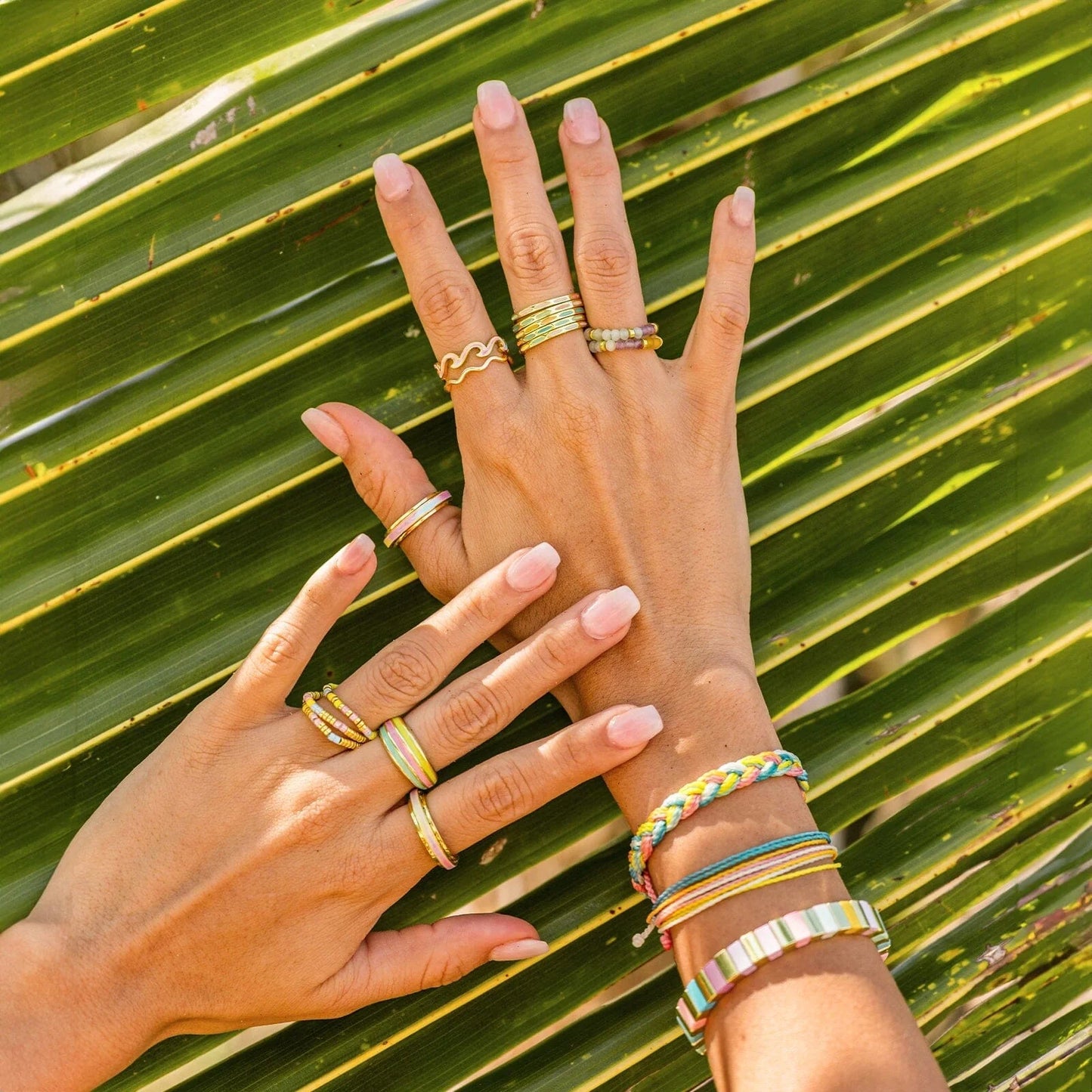  PURA VIDA TIE DYE ENAMELED WAVE RING GOLD