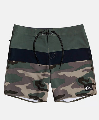  QUIKSILVER BOARDSHORTS SURFSILK PANEL 15" YOUTH 8-16