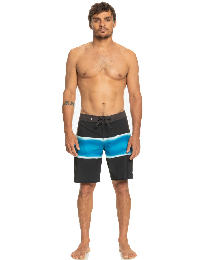  QUIKSILVER BOARDSHORTS SURFSILK NEW WAVE 19" BLACK
