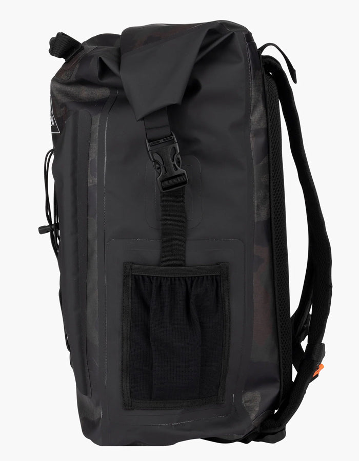  SALTY CREW VOYAGER ROLL TOP BACKPACK CAMO