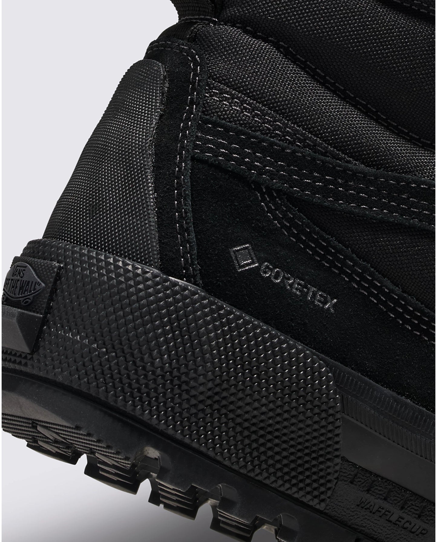  VANS SK8-HI GORE-TEX MTE-3 SHOES BLACKOUT BLACK