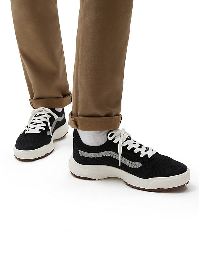  VANS ULTRARANGE VR3 SHOES BLACK MARSHMALLOW